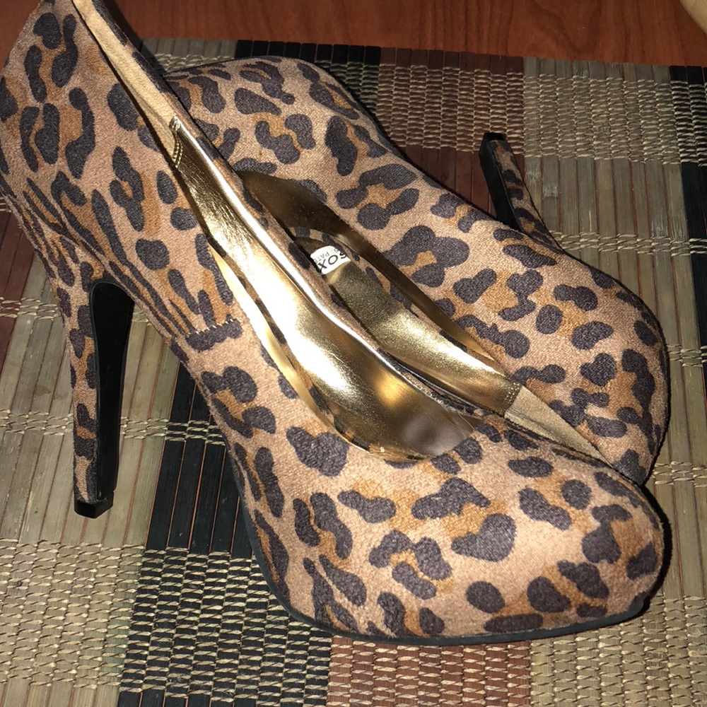 Mossimo Leopard Heels